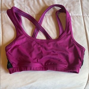 Aerie Fit Fuchsia sports bra